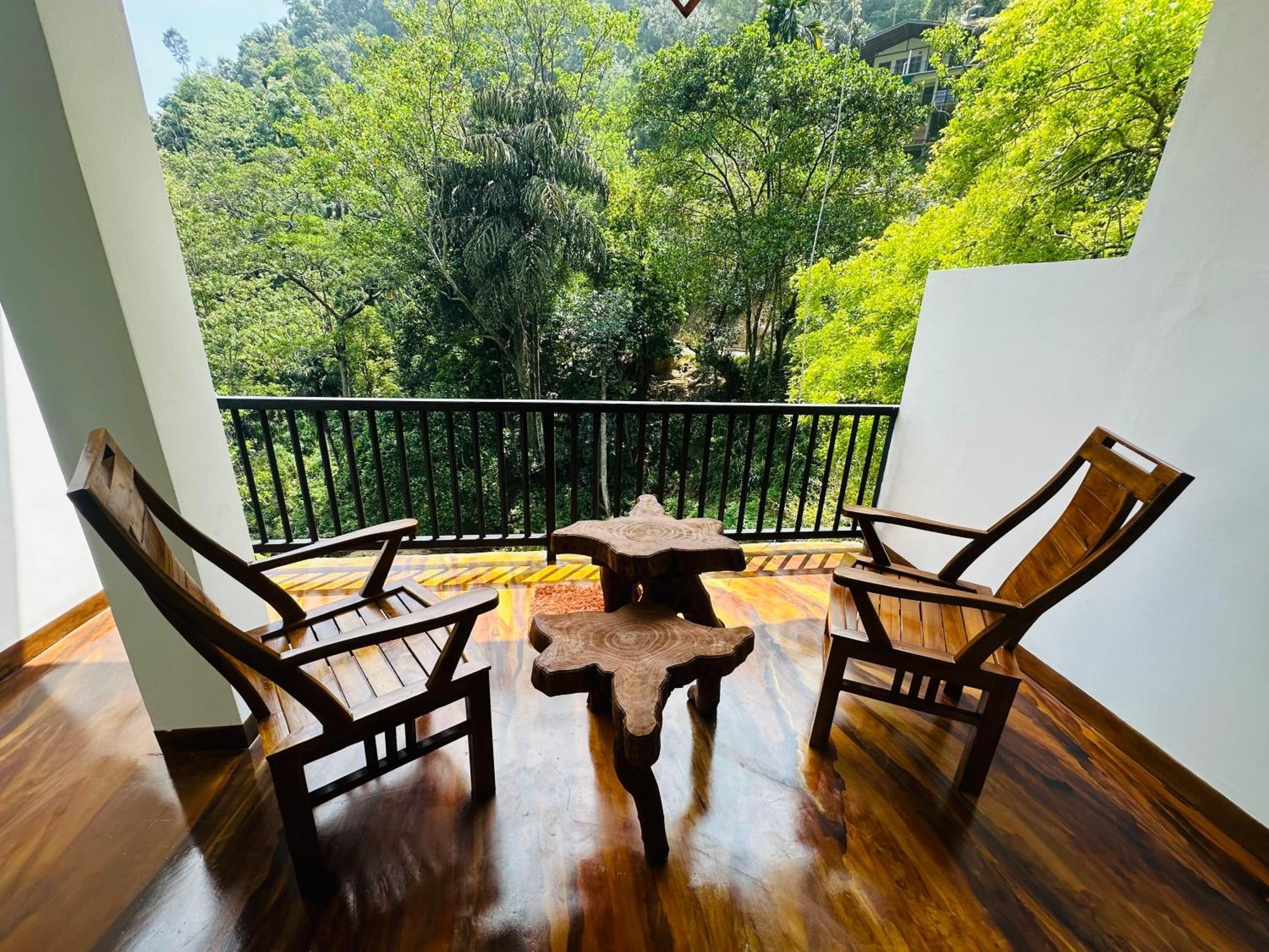 River Splendour Home Stay Ella Bagian luar foto