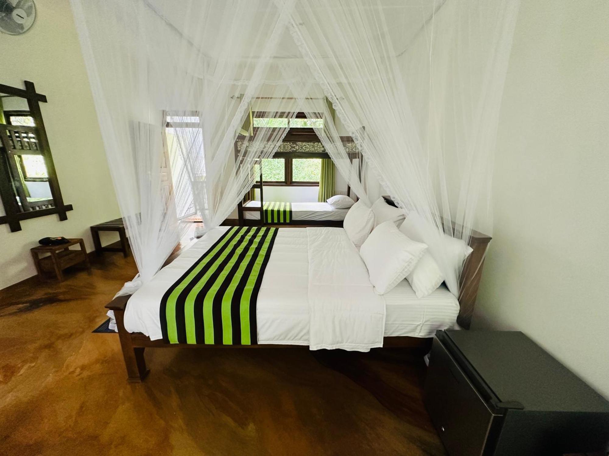 River Splendour Home Stay Ella Bagian luar foto