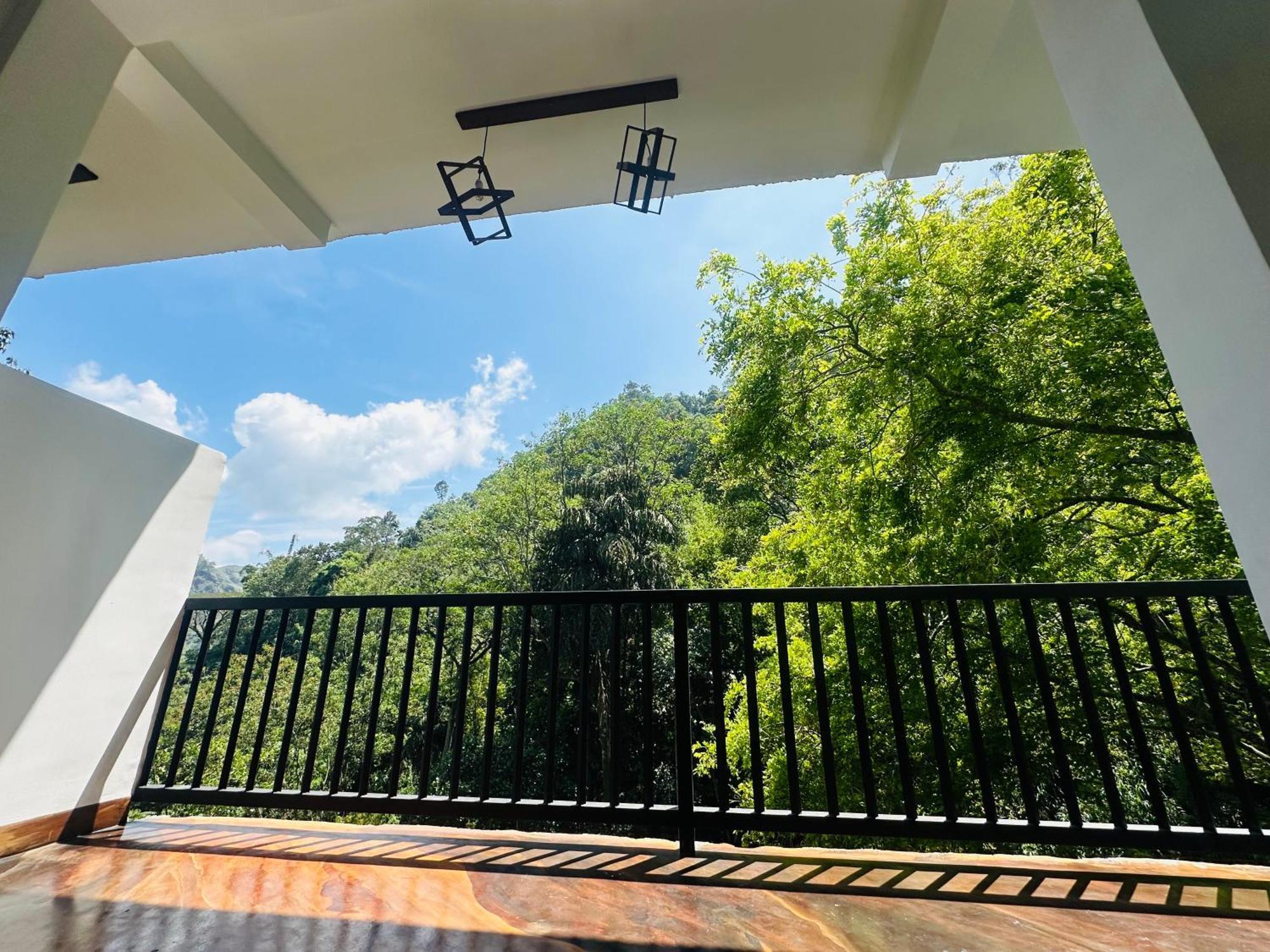 River Splendour Home Stay Ella Bagian luar foto