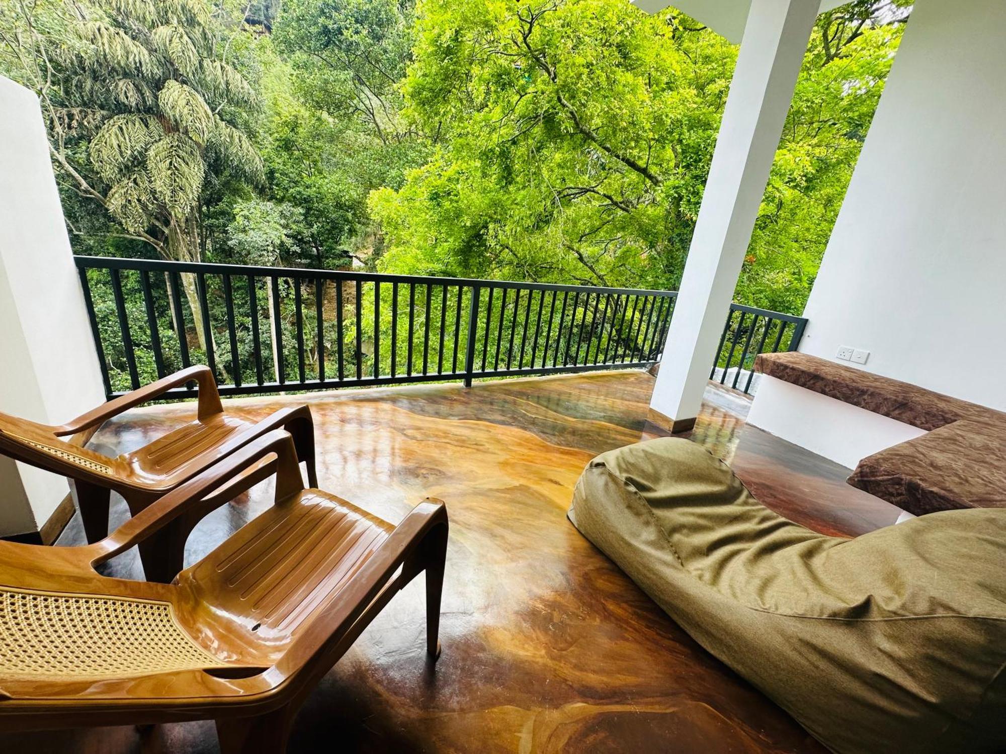 River Splendour Home Stay Ella Bagian luar foto