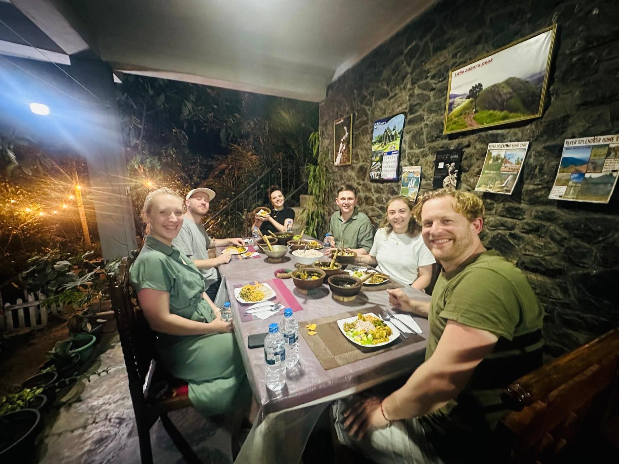 River Splendour Home Stay Ella Bagian luar foto