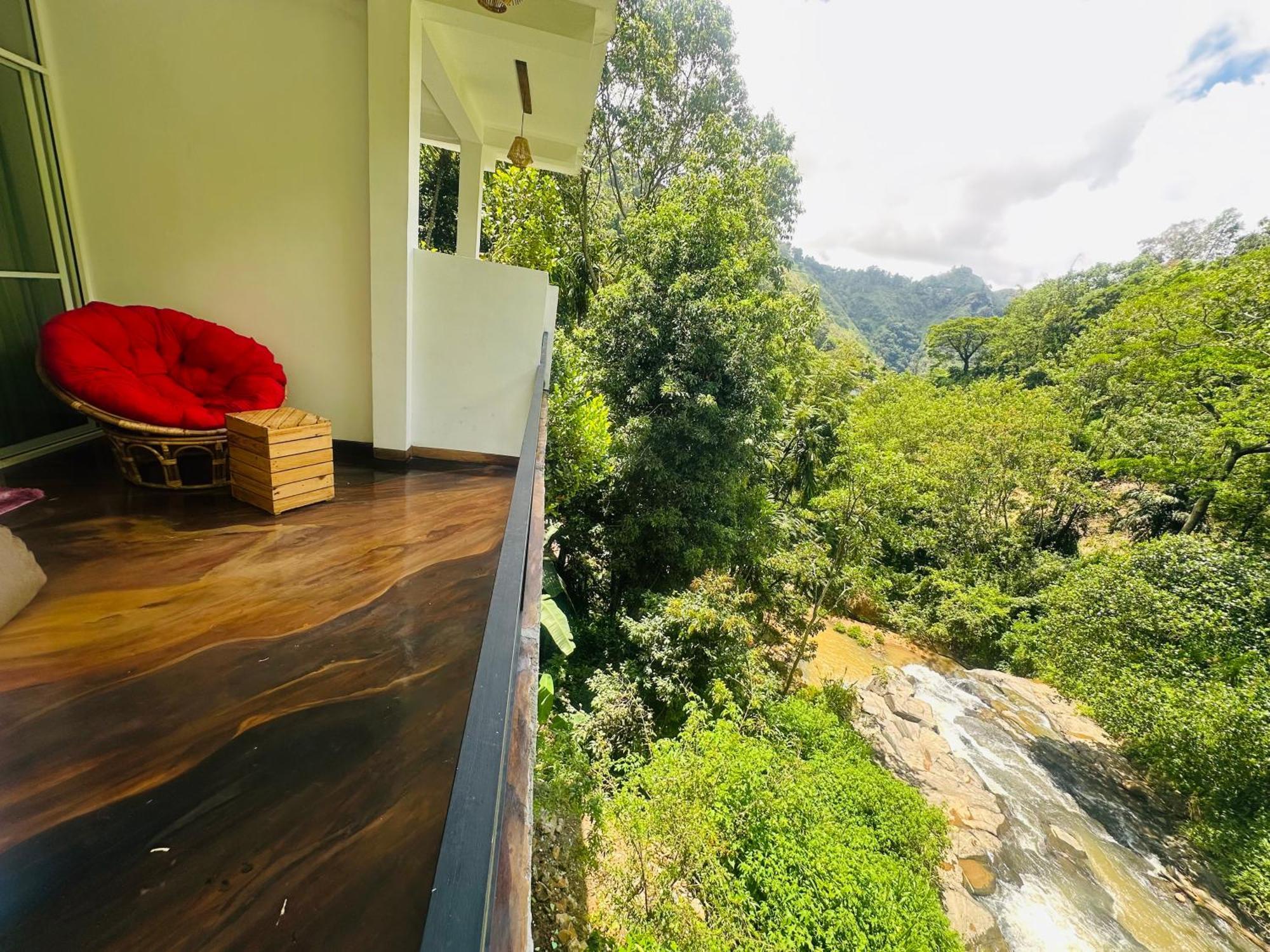 River Splendour Home Stay Ella Bagian luar foto
